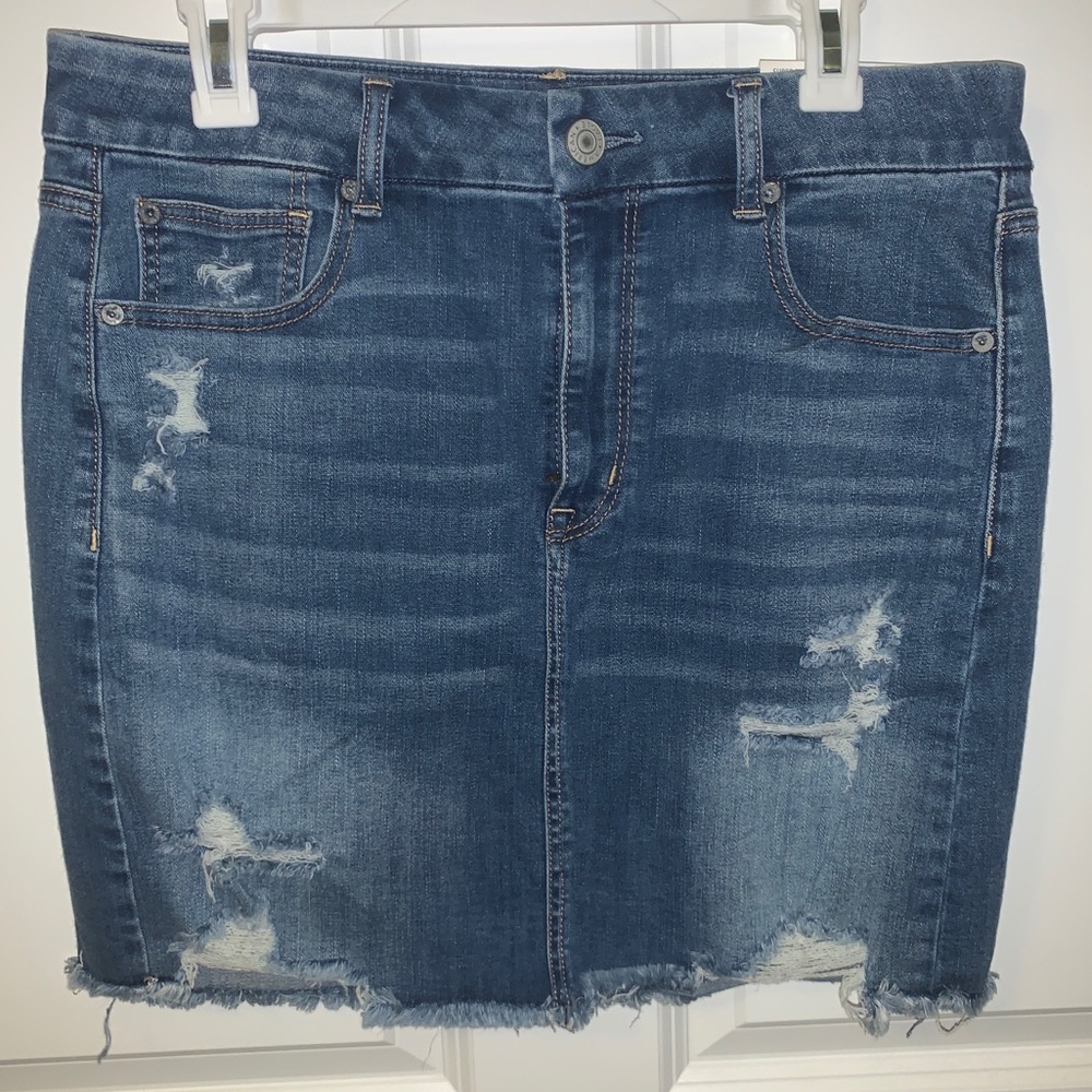 American Eagle Curve High-Waisted Skirt
